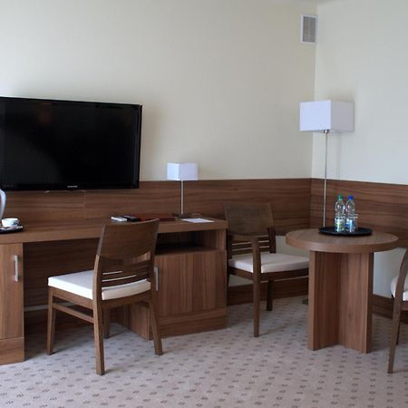 Hotel Termy Palacowe Nałęczów Exteriör bild