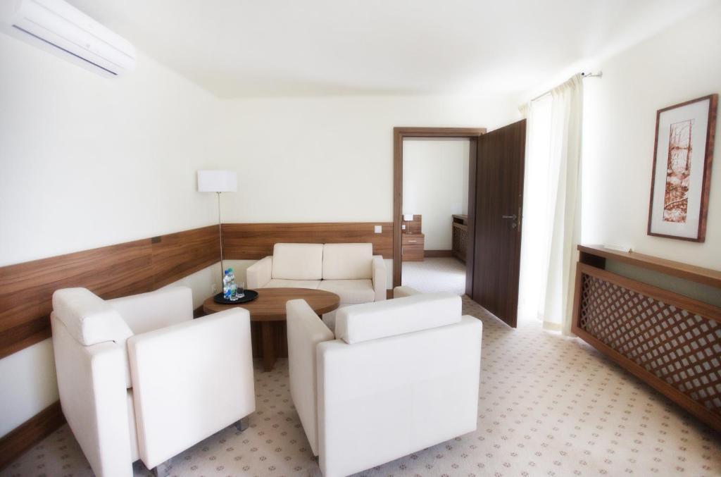 Hotel Termy Palacowe Nałęczów Rum bild